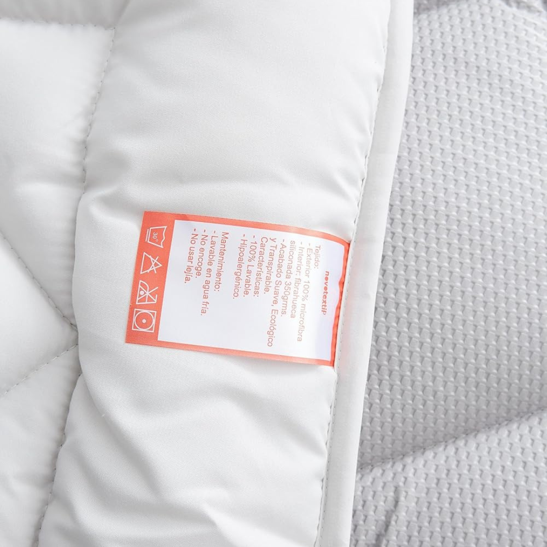 Novotextil- Couette bicolore. microfibre. Densité 350gr/m2 Biege