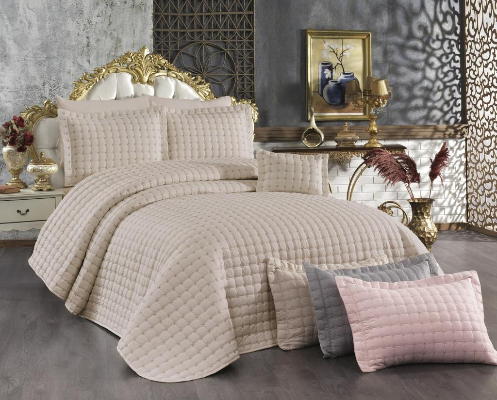Royal home star